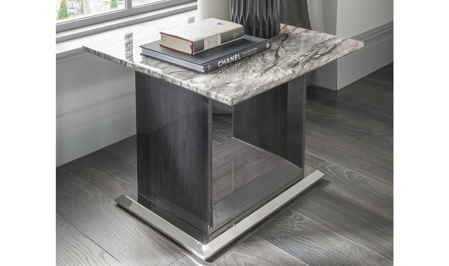Donantella_EndTable